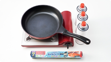 カセットコンロとフライパンと一緒に備蓄
