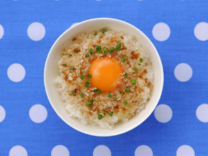 ごま油+おかかの卵かけごはん