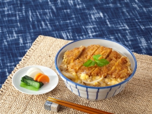 惣菜のトンカツで簡単！カツとじ丼