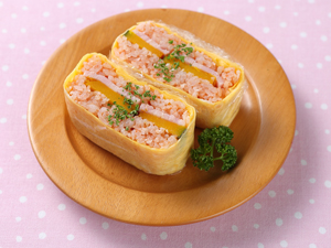 パンプキンオムライスおにぎらず