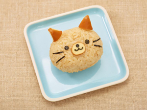 味噌とスモークチーズのにゃんこおにぎり
