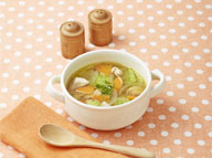 野菜玉を使った、コンソメスープ