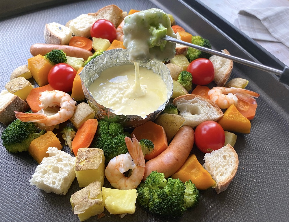 ホットプレートで！簡単チーズフォンデュ