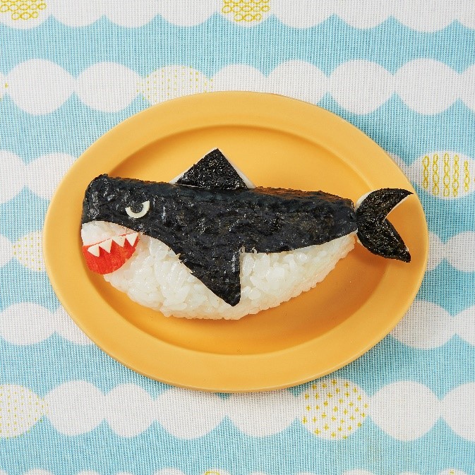 サメのおにぎり