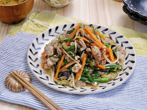 にんにくみそが癖になる！『豚こま肉のスタミナ野菜炒め』