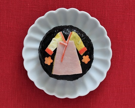 チマチョゴリのおにぎり