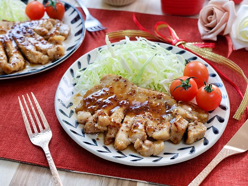 漬けて焼くだけ！ハニーマスタードしょうゆのポークステーキ