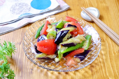 さっぱり食べられる♪夏野菜のめんつゆマリネ風